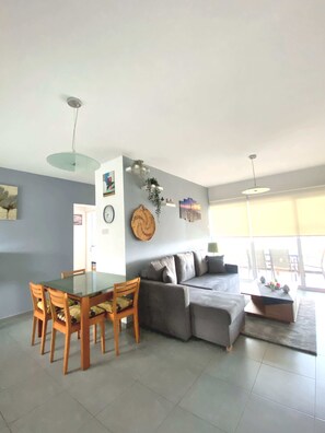 TV - Special launch price-Panoramic Sea View & Pool (Pegeia)