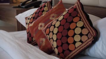 Quarto casal clássico, sacada, vista para a cidade | Diversos