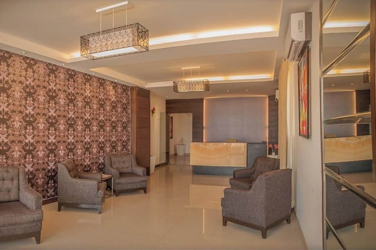 클래식 더블룸, 발코니, 시내 전망 | 로비