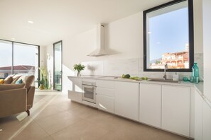 Private kitchen - 200m NEW A Villa with private, heated pool and amazing ocean view (Costa Adeje)