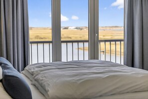 Room - Apartment 'Jon' with Sea View, Balcony and Wi-Fi (Pellworm)