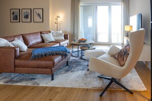 Living area - Apartment 'Jon' with Sea View, Balcony and Wi-Fi (Pellworm)