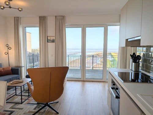 Penthouse 'Smilla' with Sea View and Wi-Fi