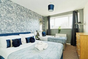 3 habitaciones, wifi gratis y ropa de cama 