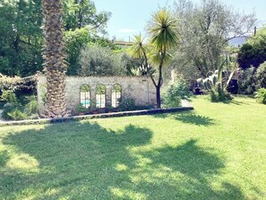 Jardines del alojamiento