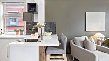 Studio, 1 Bedroom | Living room