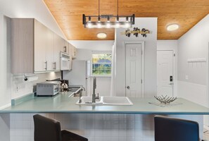 Condo, Multiple Beds, Balcony (Branson Breeze Escape) | Private kitchen - Branson Breeze Escape (Branson)