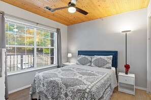 Condo, Multiple Beds, Balcony (Branson Breeze Escape) | 2 bedrooms, iron/ironing board - Branson Breeze Escape (Branson)