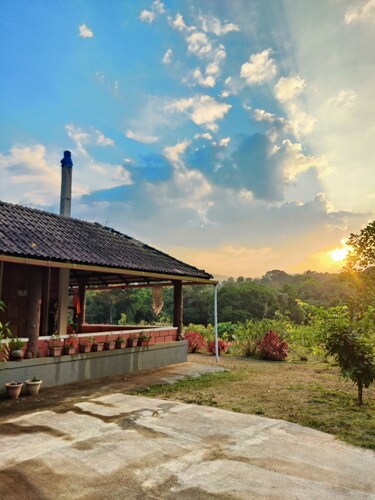 Tayra - The Glass Villa