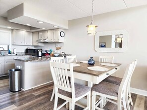 Dining - Litchfield Retreat 613 - North Litchfield, Balcony, Ocean View (Pawleys Island)