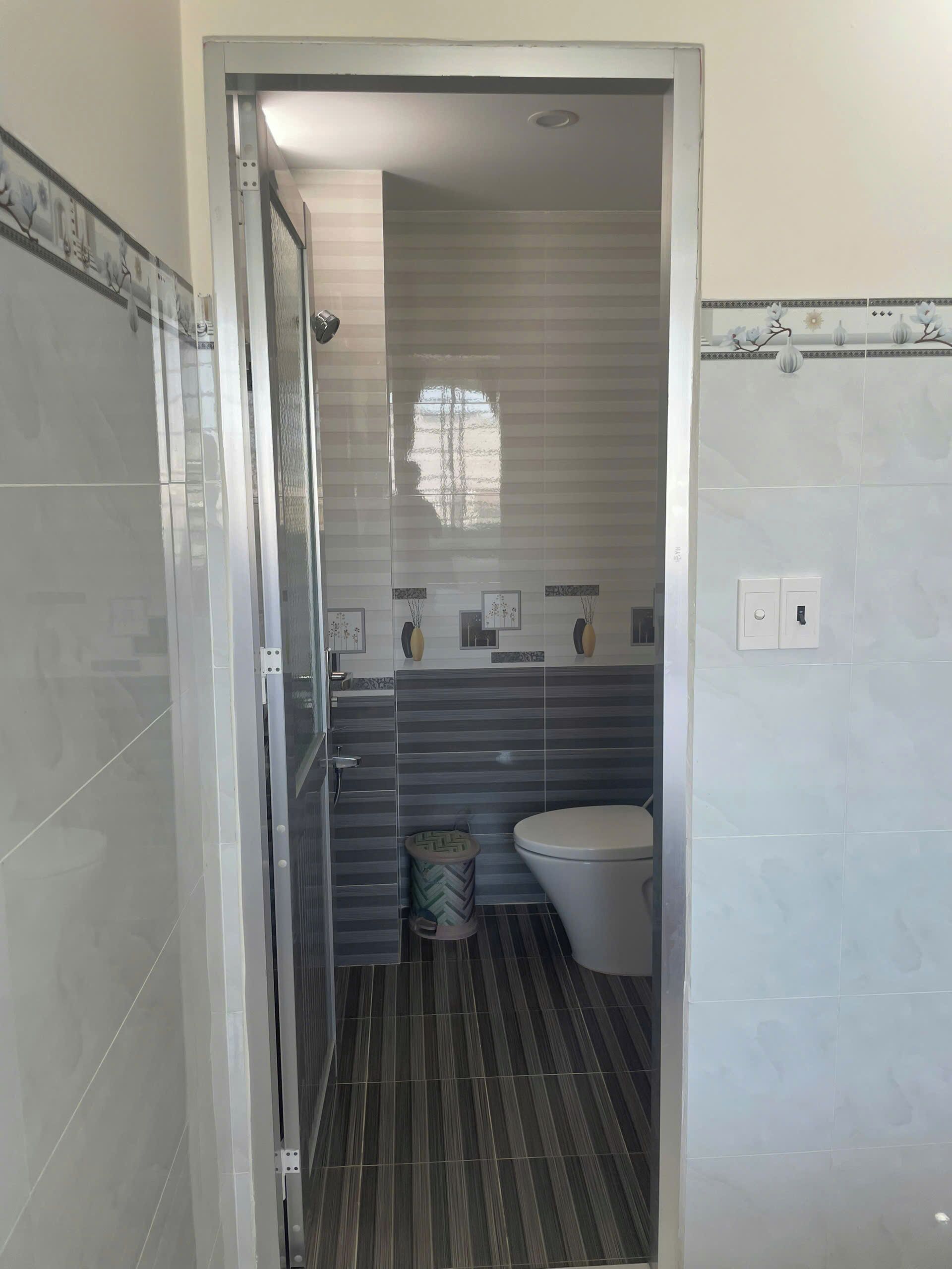 Standard Double Room, City View | Bathroom | Shower, hair dryer, towels, soap