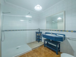 Hiustenkuivaaja