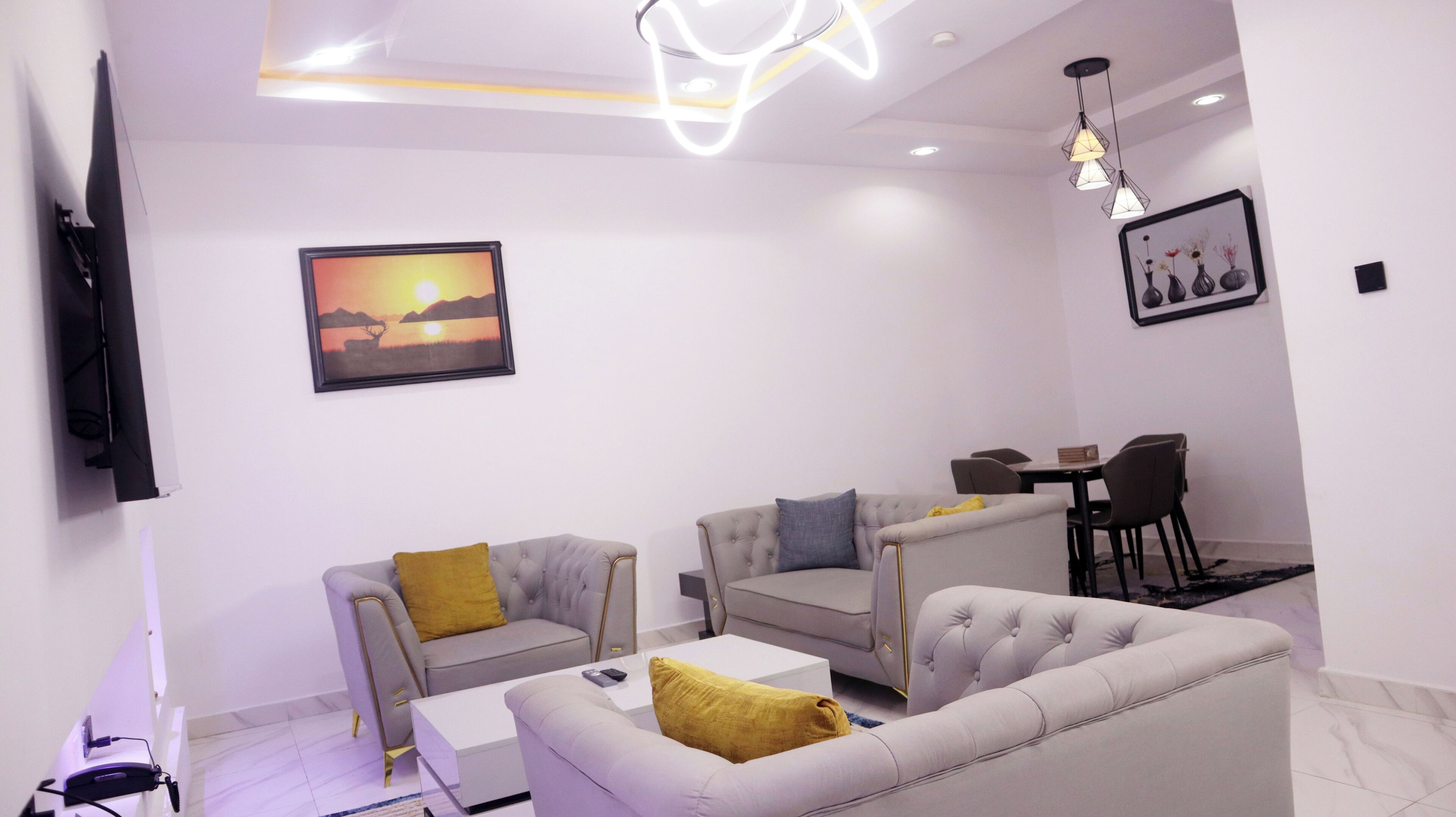 Apartment, 1 Bedroom, Balcony, City View | Living area