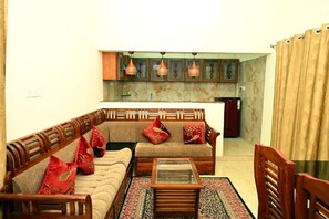 Apartemen Deluks, Bebas Asap Rokok, dapur | Area keluarga