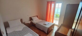 A House close to the beach,with infinite view and quiet for families/friends