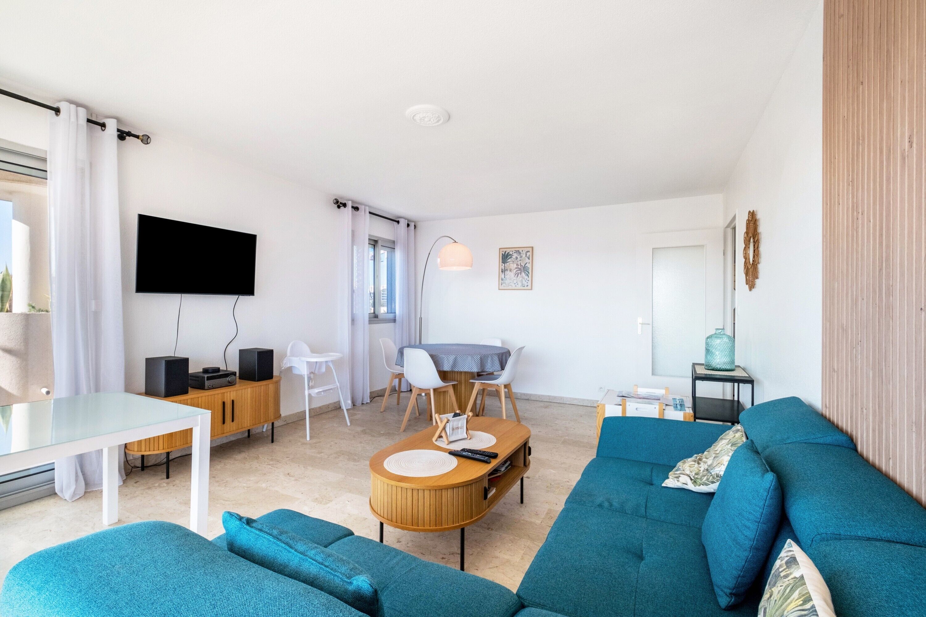 リビング エリア