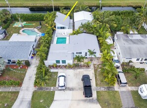 Exterior - Tropical Tiny Home in Palm Beach Gardens, Florida (Palm Beach Gardens)