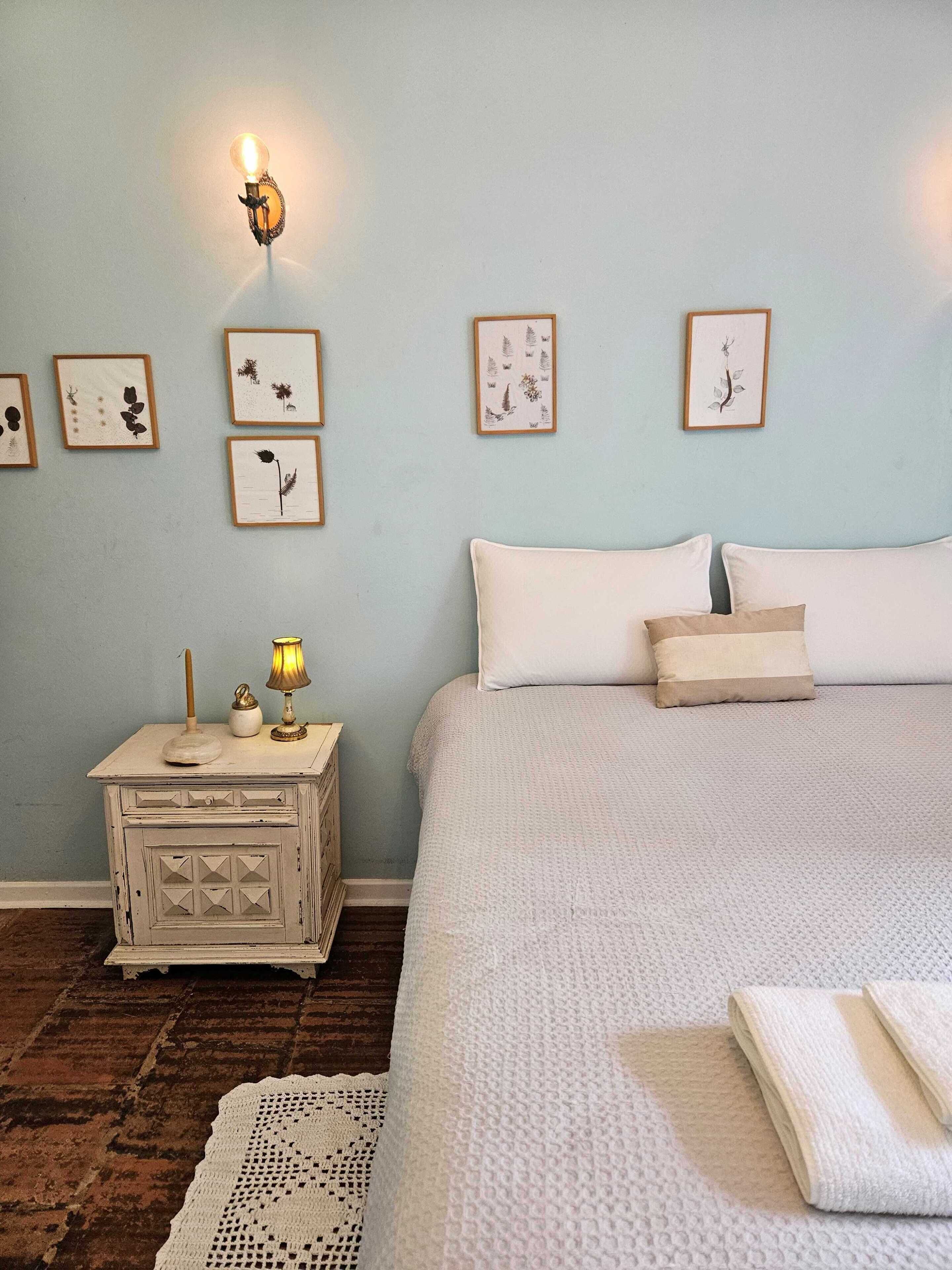 Suite 3 | Individually decorated, free WiFi, bed sheets