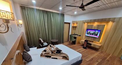 Pines Dirang Homestay