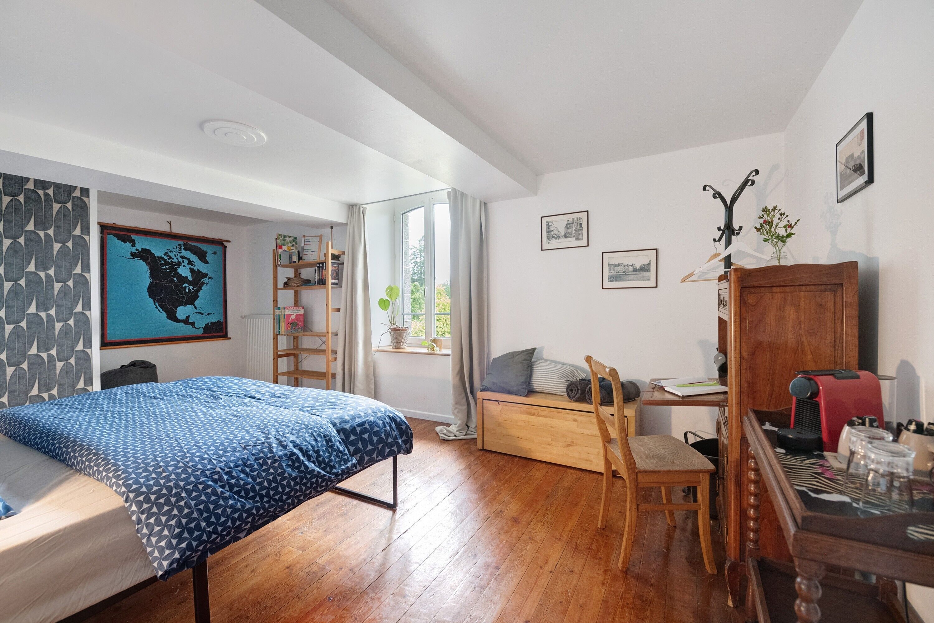 2 slaapkamers, een strijkplank/strijkijzer, wifi, beddengoed