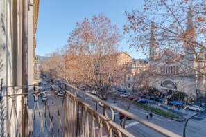 Property grounds - Refined & Bright Modern Apartment near Porta Nuova (Turin)