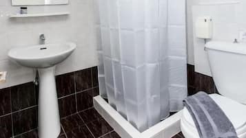 Chambre Double, balcon, vue mer | Salle de bain