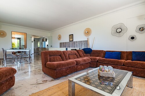 Villa montplaisir 180 m² : jacuzzi, piscine, parc 2000 m²