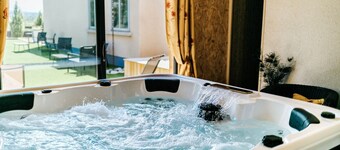 Villa Montplaisir 180 m²: jacuzzi, zwembad, 2000 m² park