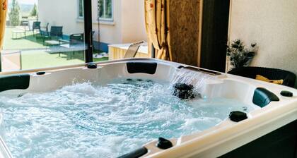 Villa Montplaisir 180 m²: Jacuzzi, Pool, 2000 m² Park