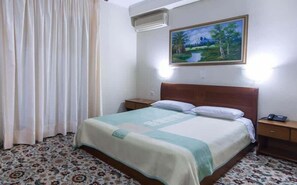 1 bedroom, travel crib, WiFi, bed sheets
