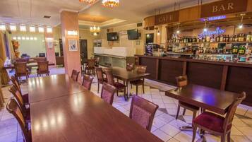 Bar (in der Unterkunft)