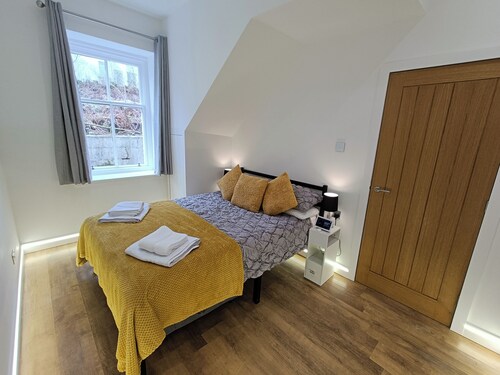 RnB - 1 Bedroom Detached Coach House Cottage Lodge