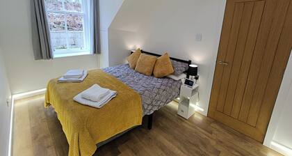 RnB - 1 Bedroom Detached Coach House Cottage Lodge