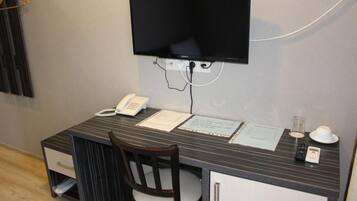 Standard Single Room, Courtyard View | Interior