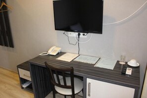 Standard Single Room, Courtyard View | Interior - Resident Hotel Almaty (Almaty)