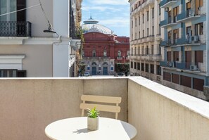 Habitación triple Deluxe | Balcón