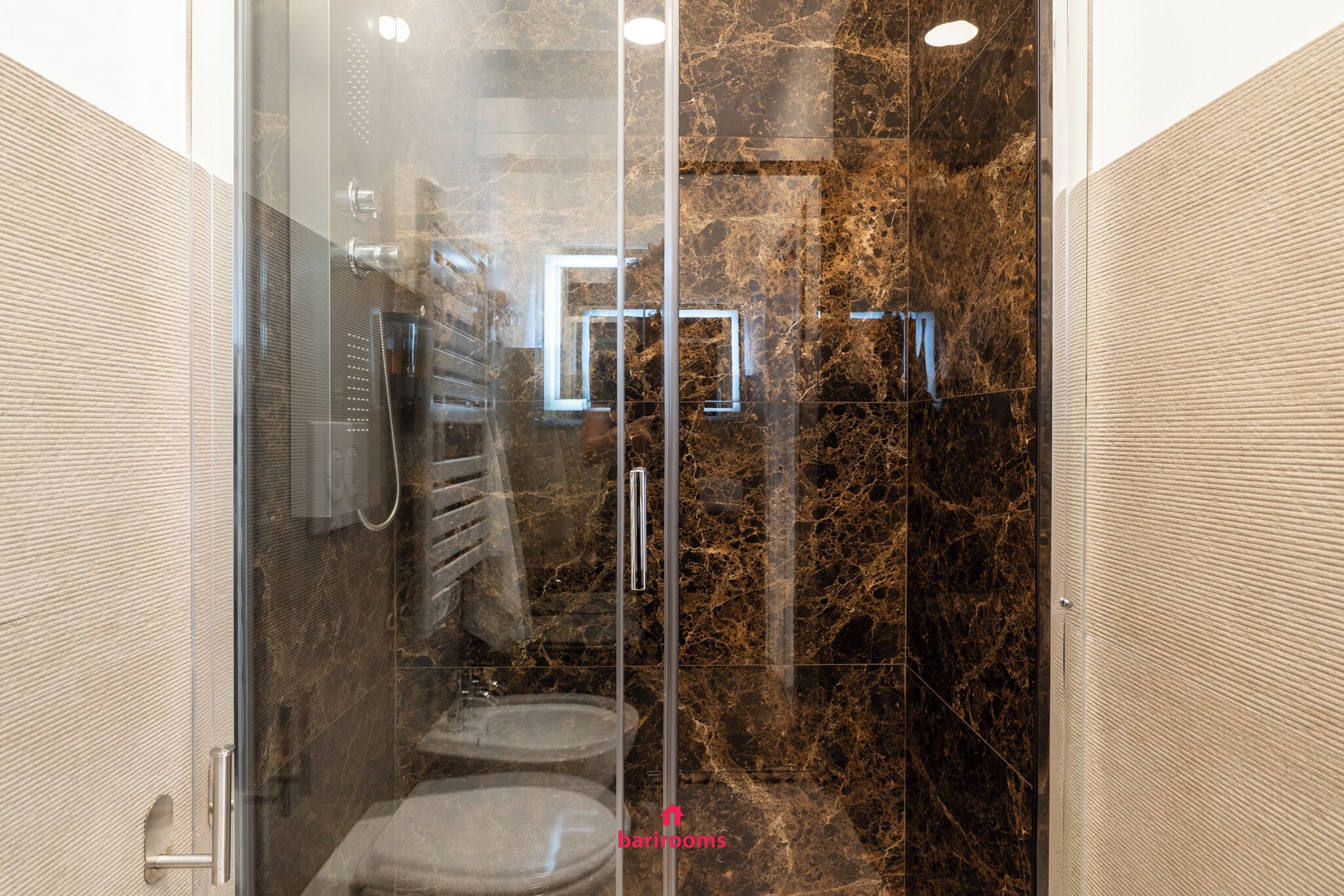 Quarto triplo superior | Banheiro