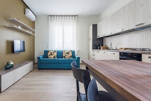 Deluxe Apartment | Living area | TV - Residenze Vesuviane - Pompei (Terzigno)