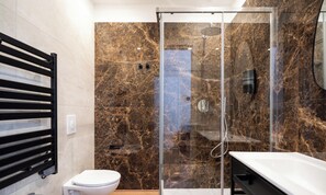 Deluxe Double Room | Bathroom - Opera Suites (Bari)