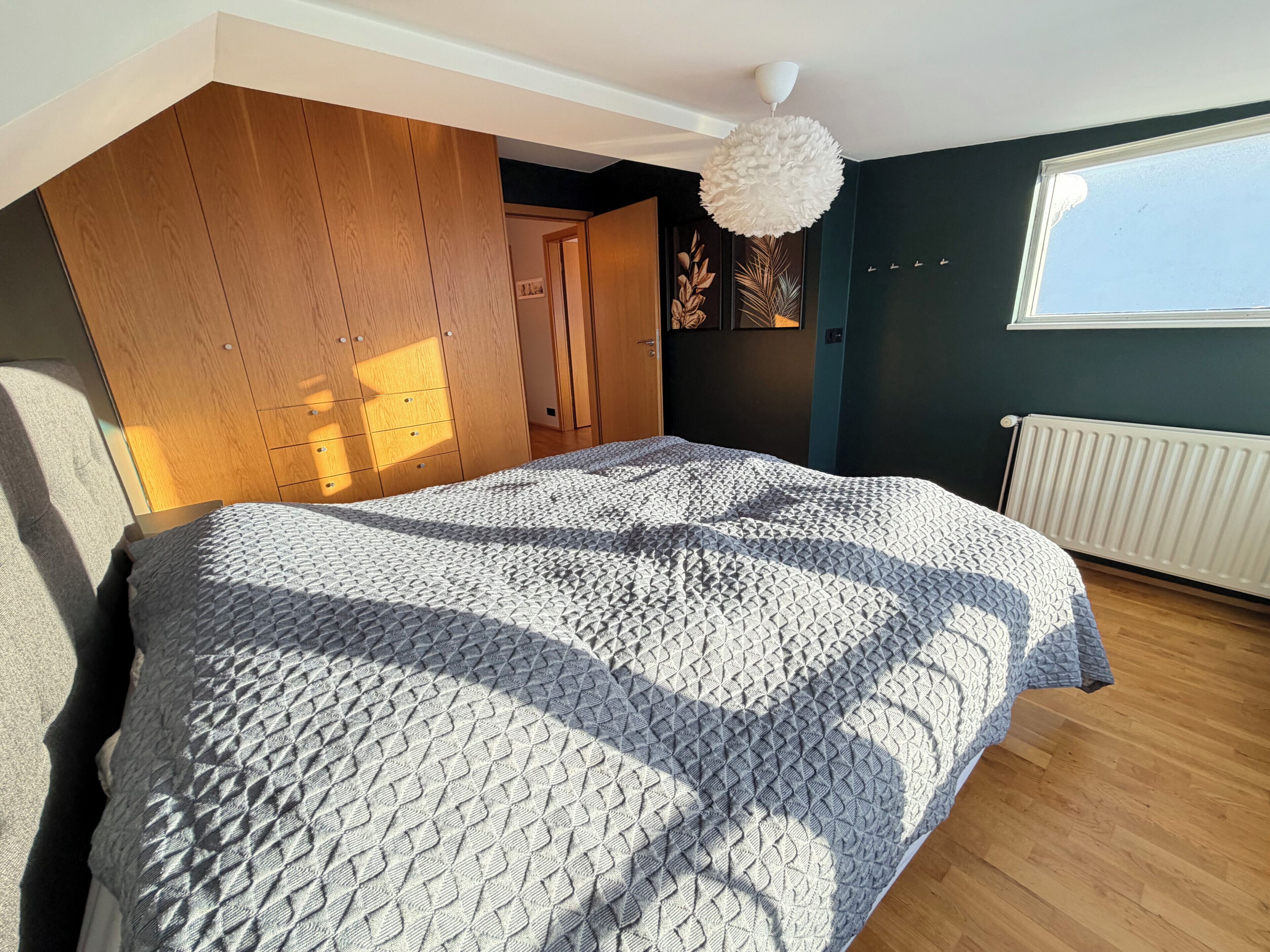 3 bedrooms, iron/ironing board, travel crib, WiFi