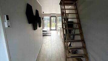 Casa, 2 habitaciones, balcón | Pasillo