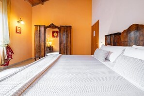 Suite, vista a la ciudad | Tabla de planchar con plancha y wifi gratis