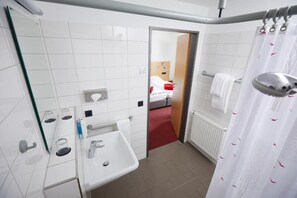 Bathroom - Hotel Haus vom Guten Hirten (Münster)