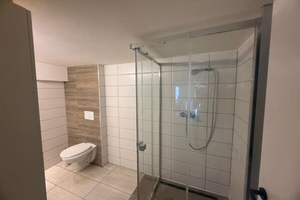 Dusche, Haartrockner, Seife