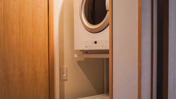 Deluxe House | Interior