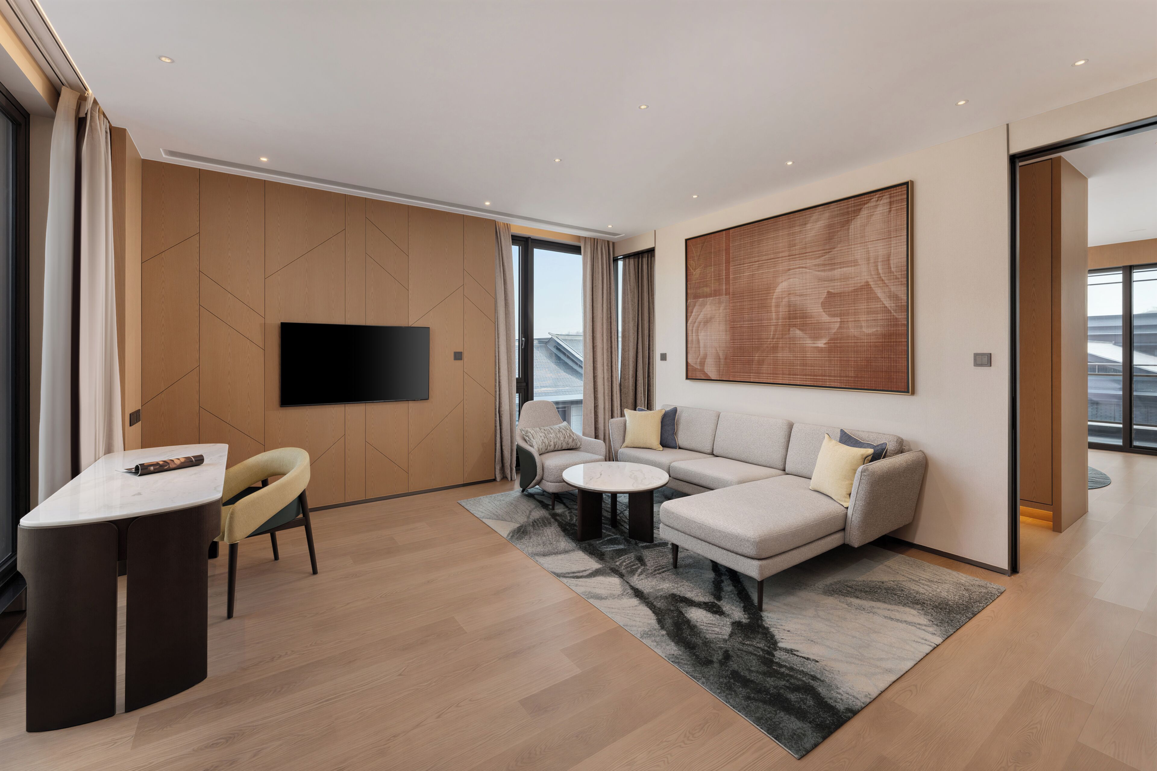 Comfort Suite, Balcony | Living area
