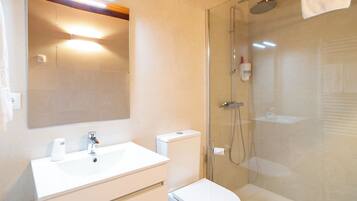 Perhehuvila, vuoristonäköala | Kylpyhuone