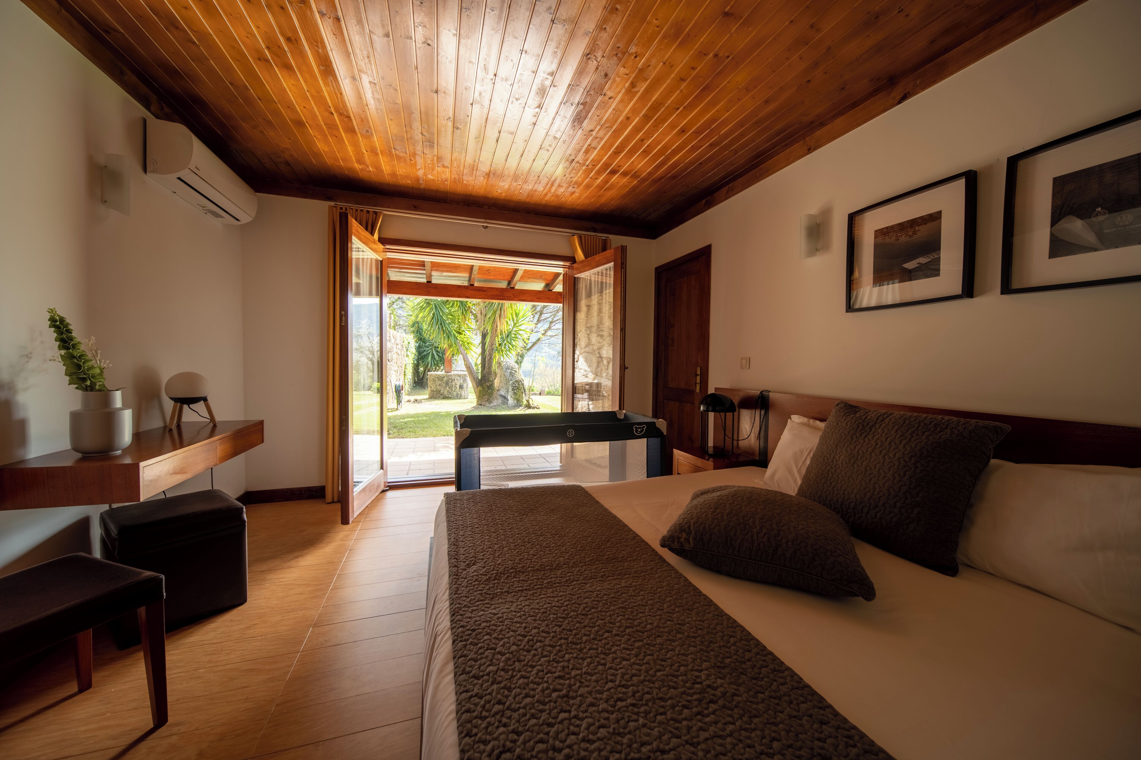 Family Villa, Mountain View