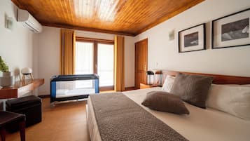 Family Villa, Mountain View