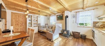 Wonderful private villa for 4 people with private pool, WIFI, TV and patio